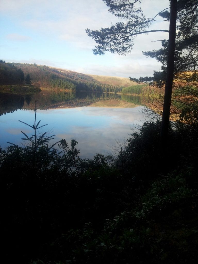ladybower%20dam_zpswkk4puzn.jpg