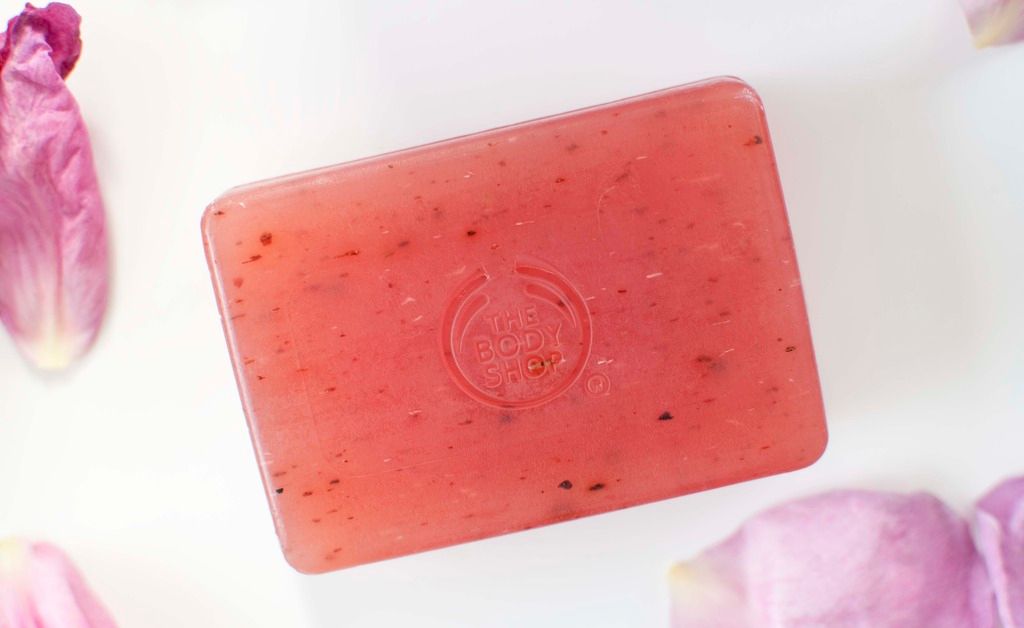 review the body shop british rose