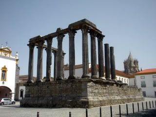 PORTUGAL 10. Ese gran desconocido, ahora descubierto. - Blogs of Portugal - DÍA 2 – BEJA, ÉVORA, Menhir y Cromlech ALMENDRES, ARRAIOLOS y EVORAMONTE. (9)