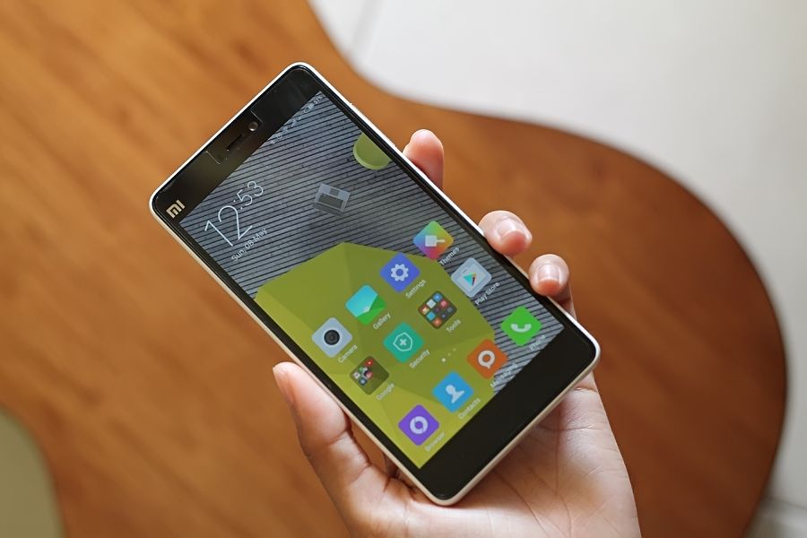 Tampak depan Xiaomi Mi4i
