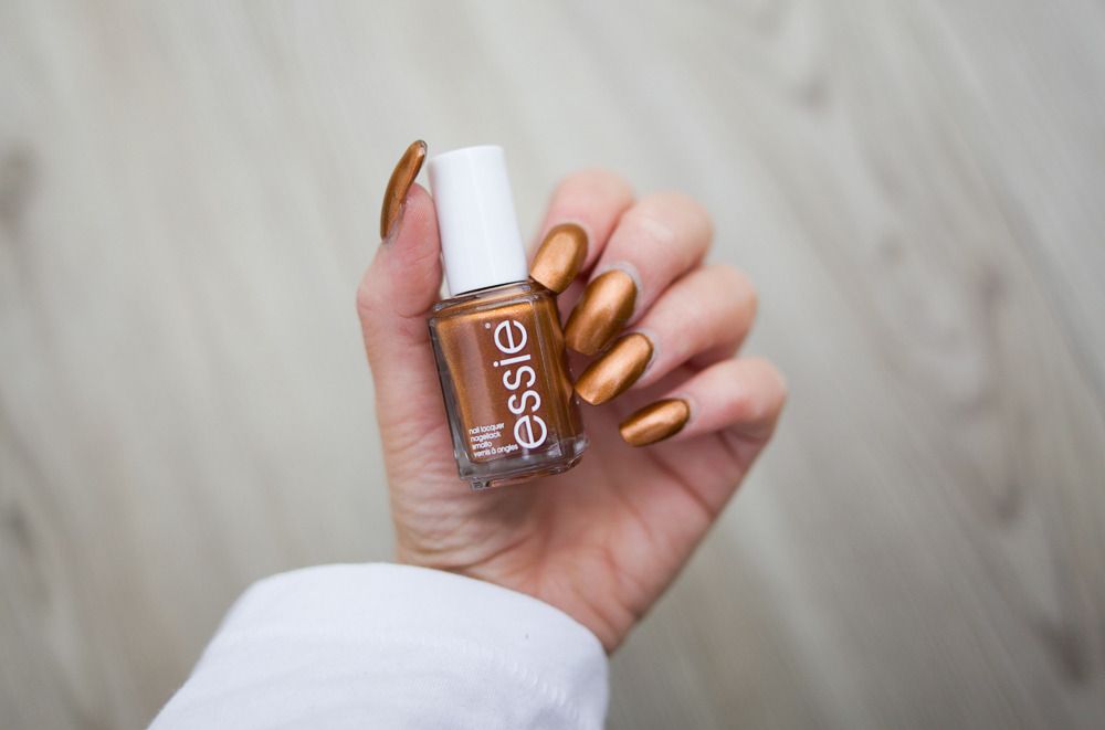  photo beauty essie leggy legend_zpsleojgoc9.jpg