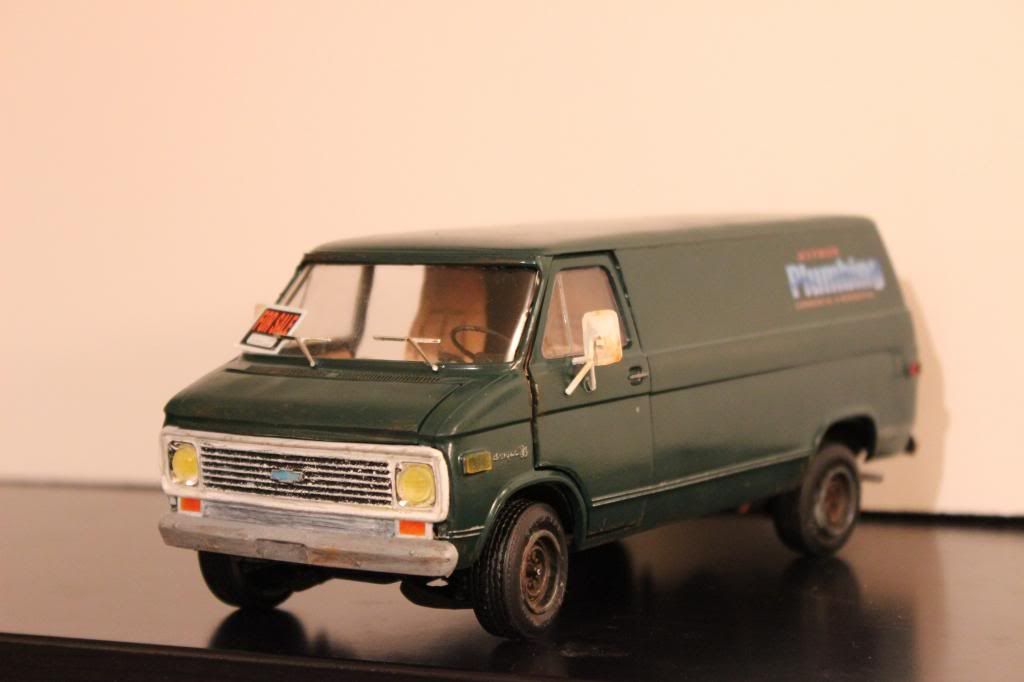 ModelVan3_zpsa6bdbcd2.jpg