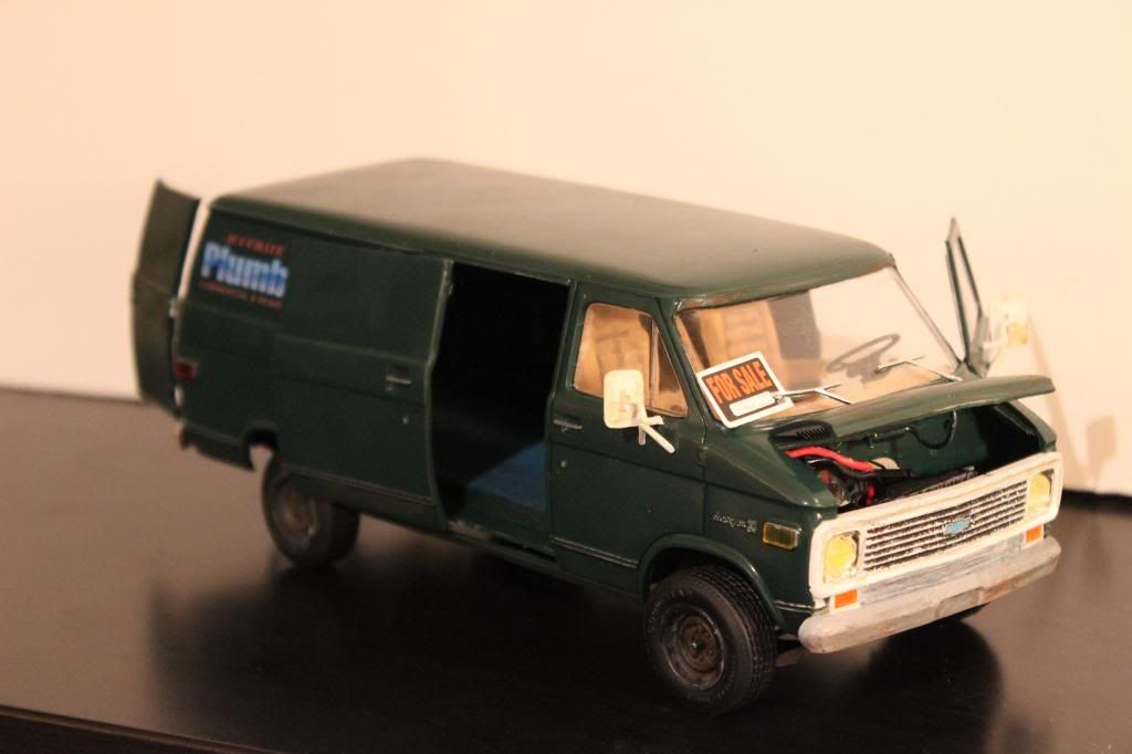 ModelVan6_zpsd571fbb3.jpg