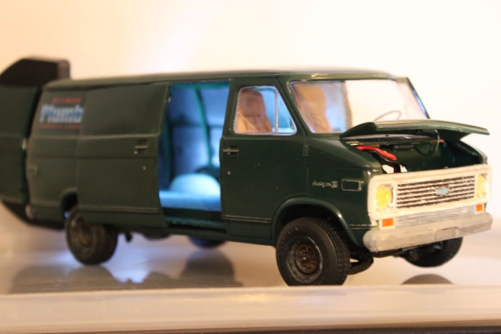 modelvan4.jpg
