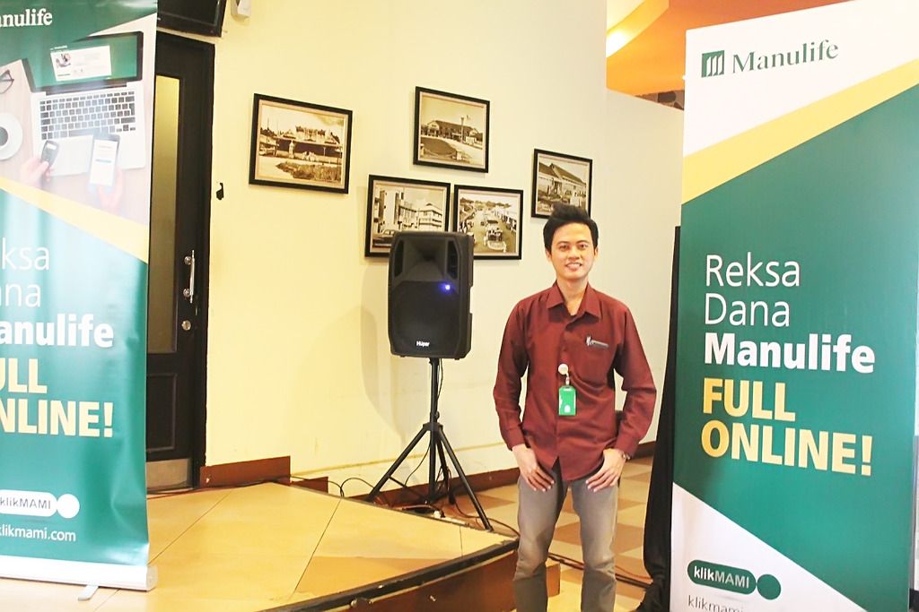 Foto dulu, mumpung masih sepi