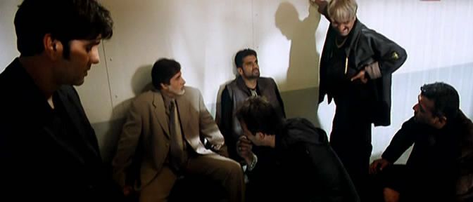 http://i1166.photobucket.com/albums/q611/tamercome/Satte_Pe_Satta1982/Kaante2002DVDRip/kaante011.jpg